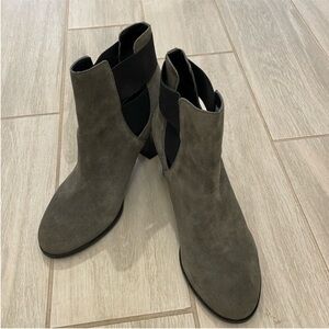 Kenneth Cole-Women's Suede Ankle Boots - Gray stylish and comfort